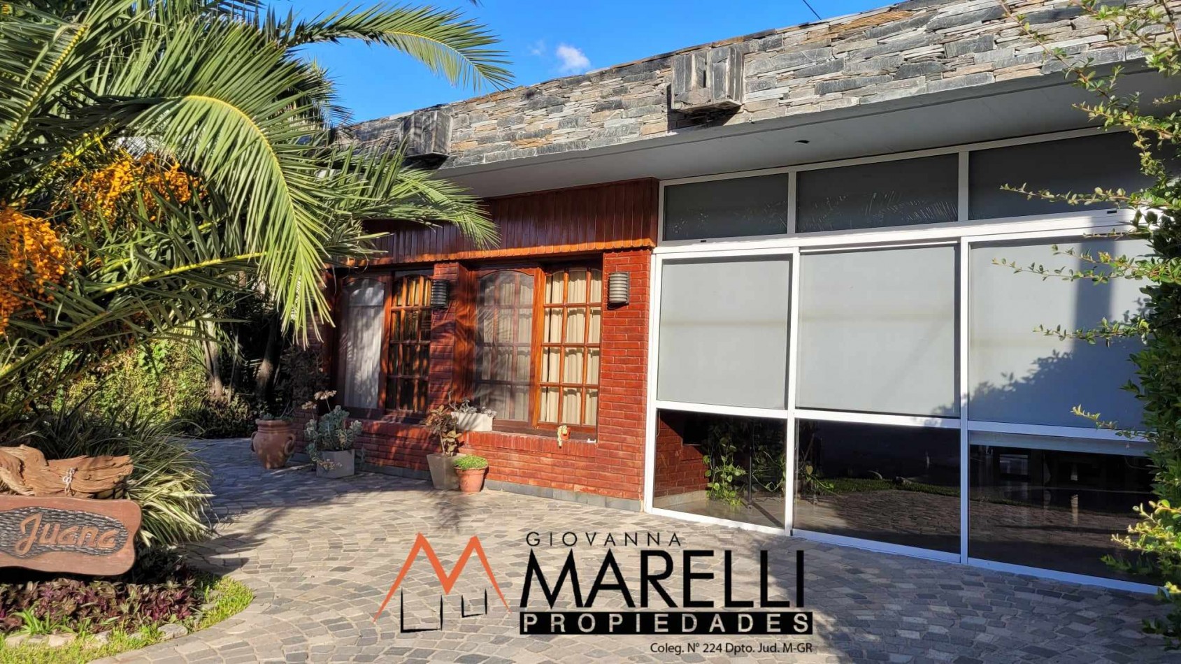 Casa a la venta en Country Las Lajas