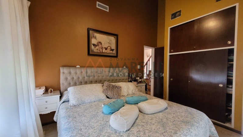 Casa a la venta en Country Las Lajas!