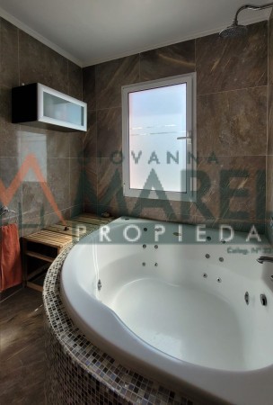 Casa a la venta en Comarcas de Lujan! - Santa Irene